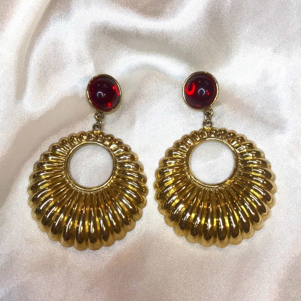 ⭐️ Vintage Red & Gold Earrings